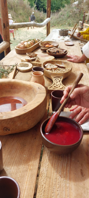 Ducal-la-table-2 - © ©Viking Center Ducal-la-table-2