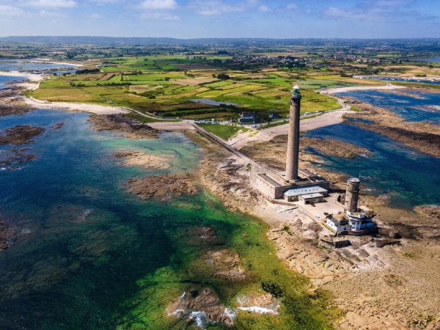 Phare-de-Gatteville-c-Yves---Adobe-Stock Phare-de-Gatteville-c-Yves---Adobe-Stock