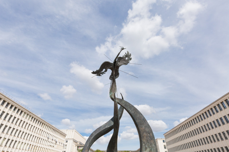 12-fevrier--Caen--Universite--statue-Le-Phenix-Caen-la-mer-Tourisme---Pauline---Mehdi---Photographie