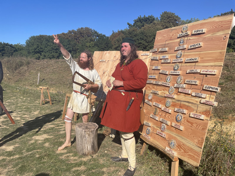 20250809ornavikfetesducales36chansondeRoland