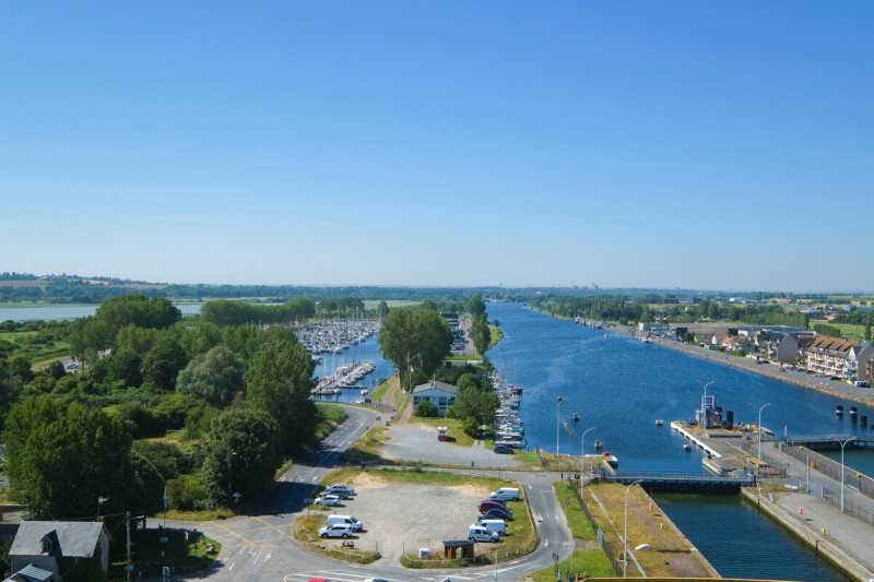 495117-Phare-de-Ouistreham-Caen-la-mer-Tourisme---Alix-JONET-1200px