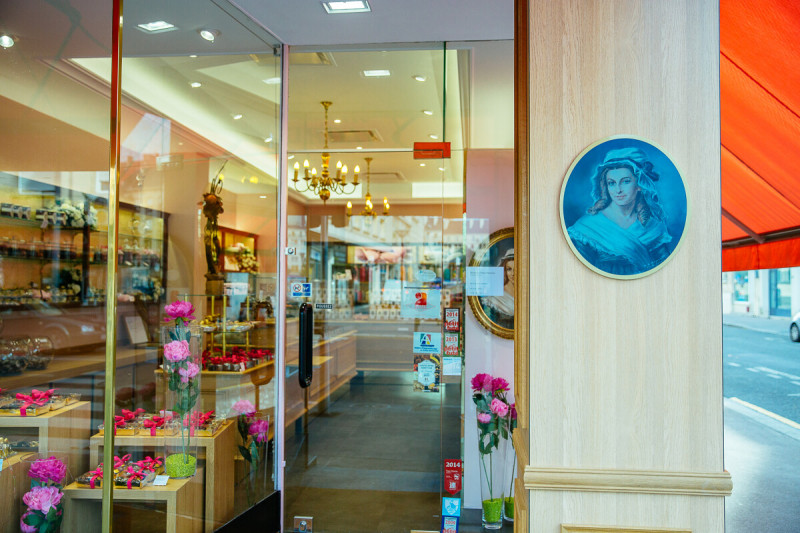 54818-Chocolaterie-Charlotte-Corday-Caen-la-mer-Tourisme---Les-Conteurs--Droits-reserves-OTC--1200px