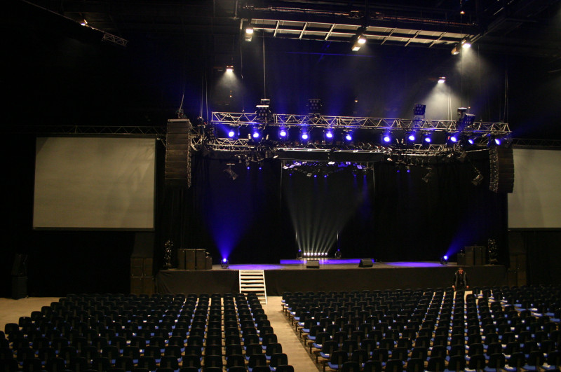 Zenith-Salle-interieure-et-scene